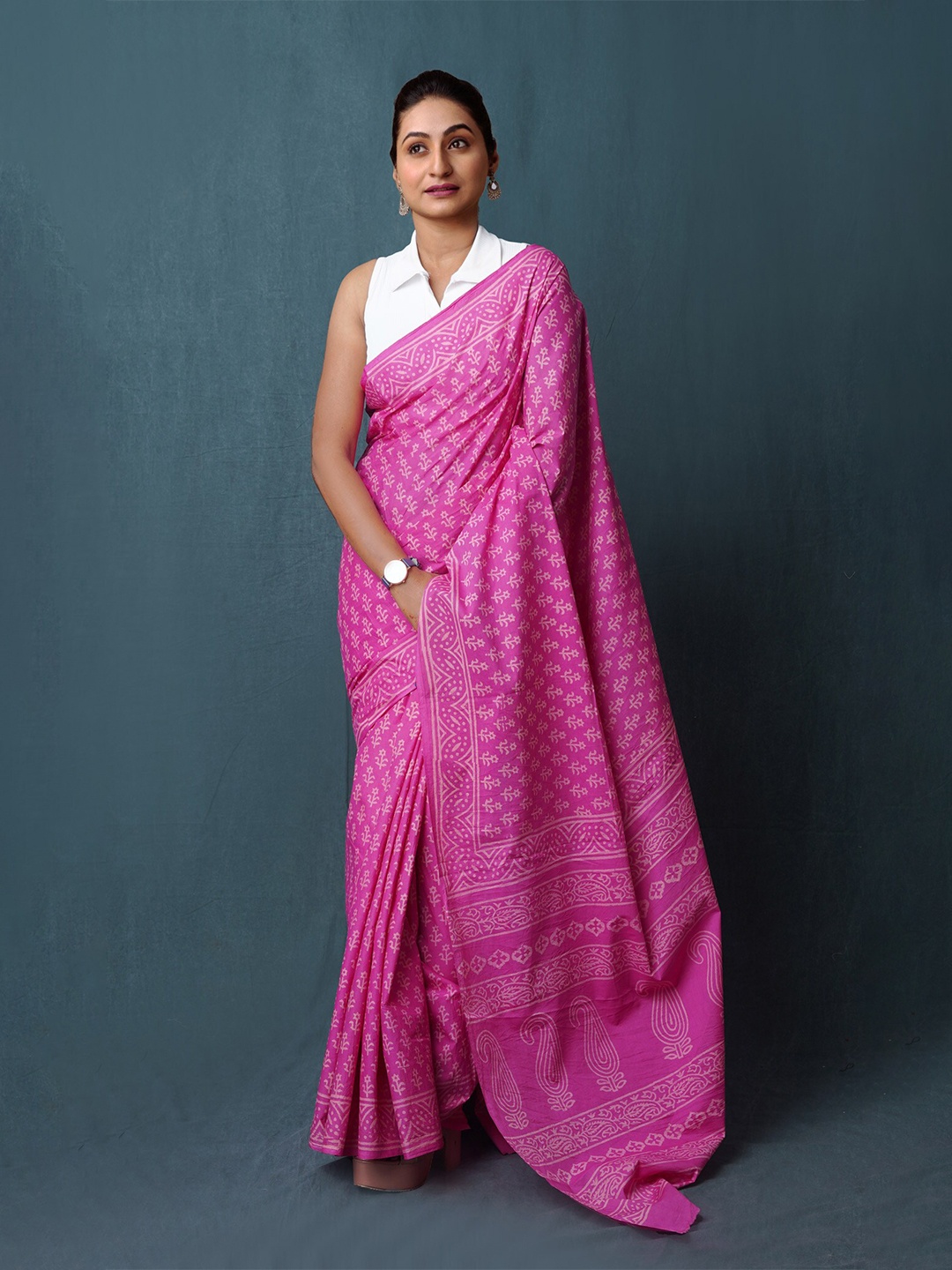 

Unnati Silks Ethnic Motifs Pure Cotton Handloom Block Print Saree, Pink