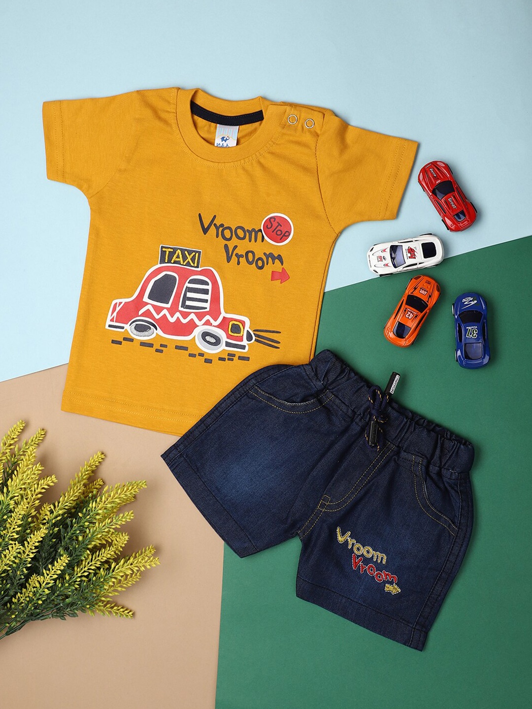 

V-Mart Unisex Kids Printed T-shirt with Shorts, Mustard