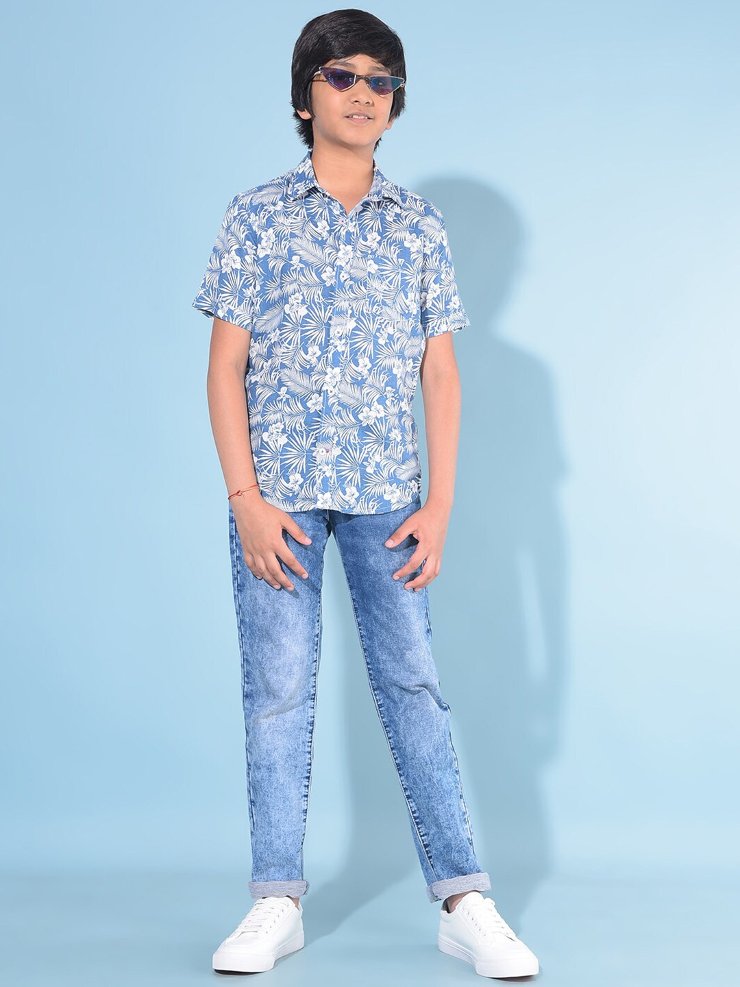 

Crimsoune Club Boys Classic Slim Fit Floral Printed Casual Shirt, Blue