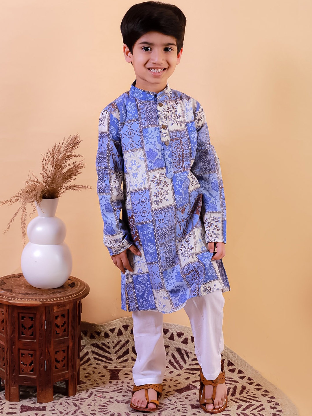 

UNBIND Boys Printed Regular Pure Cotton Kurta with Pyjamas, Blue