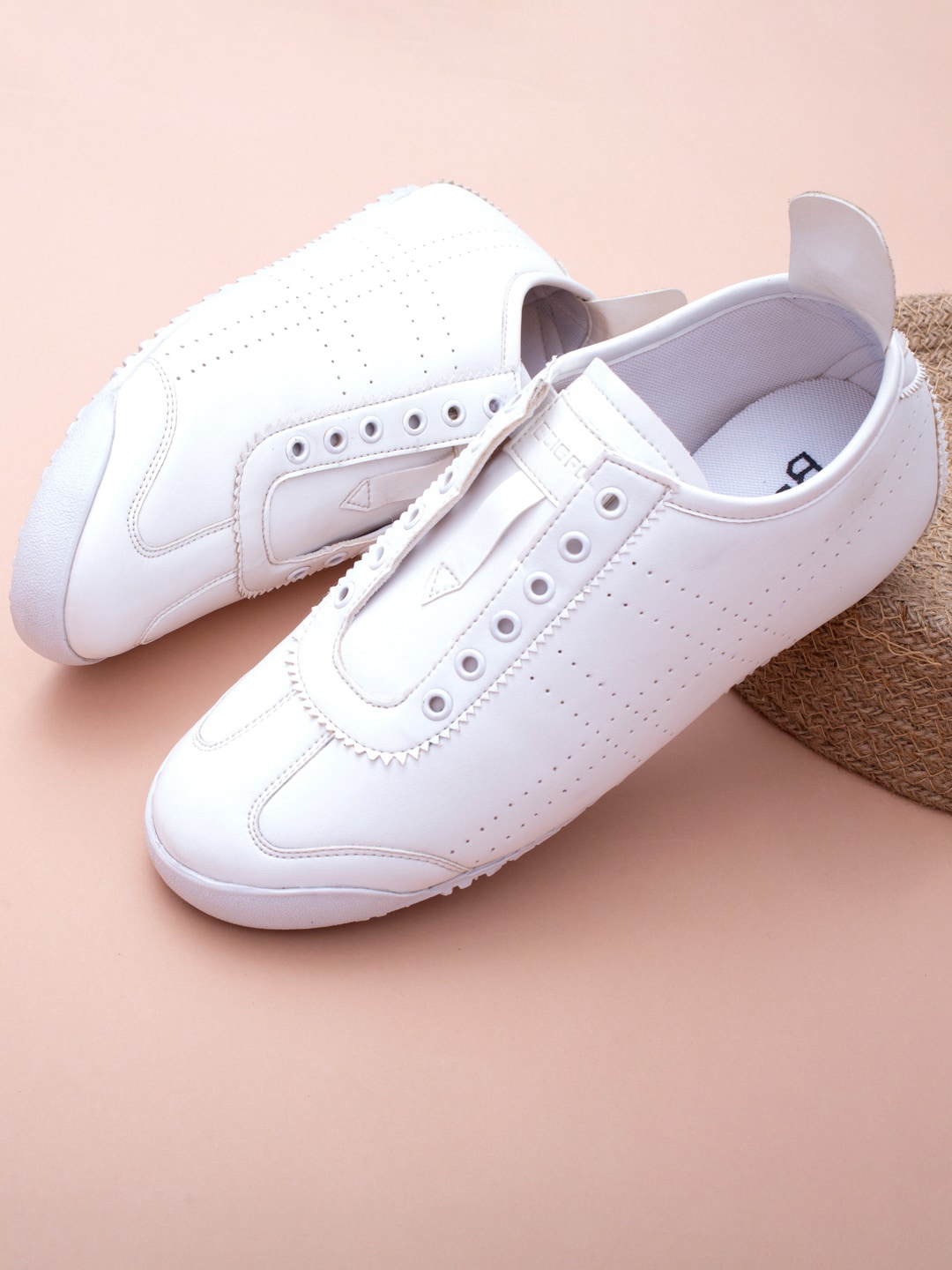 

Big Fox Men Round Toe Lightweight Sneakers, White