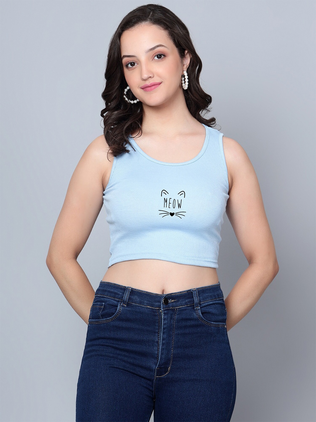 

Fashion And Youth Graphic Print Round Neck Fitted Crop Top, Turquoise blue