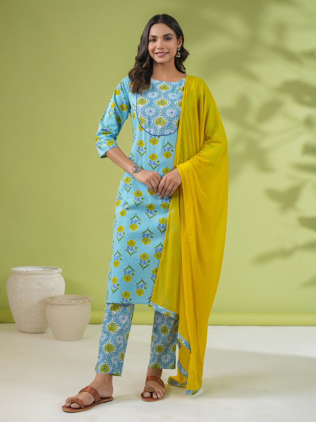 

Janasya Floral Printed Regular Pure Cotton Straight Kurta with Trousers & Dupatta, Blue