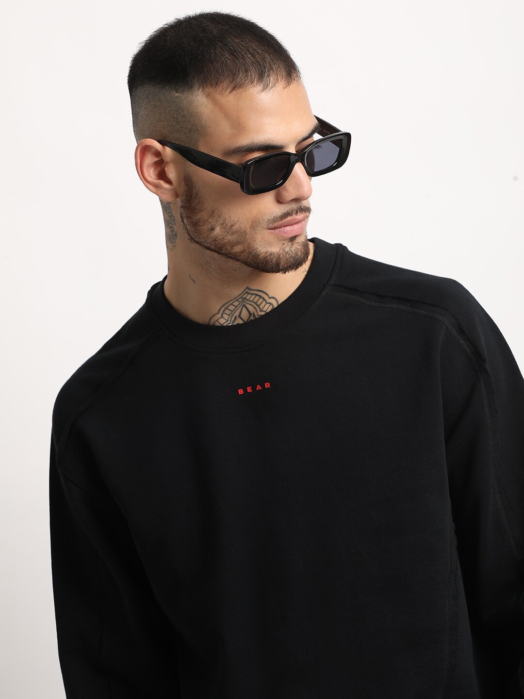 

THE BEAR HOUSE Round Neck Cotton Sweatshirt, Black