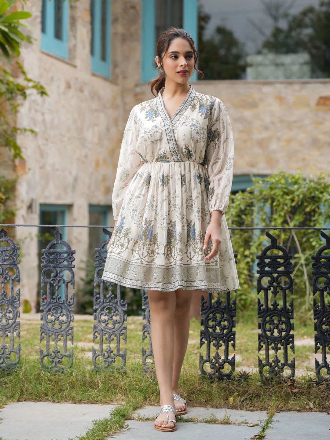 

FASHION DWAR Floral Printed Flared V-Neck Cotton Empire Dress, White