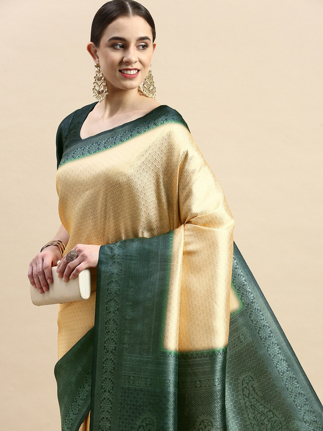 

PATLIPALLU Woven Design Silk Blend Designer Banarasi Saree, Cream