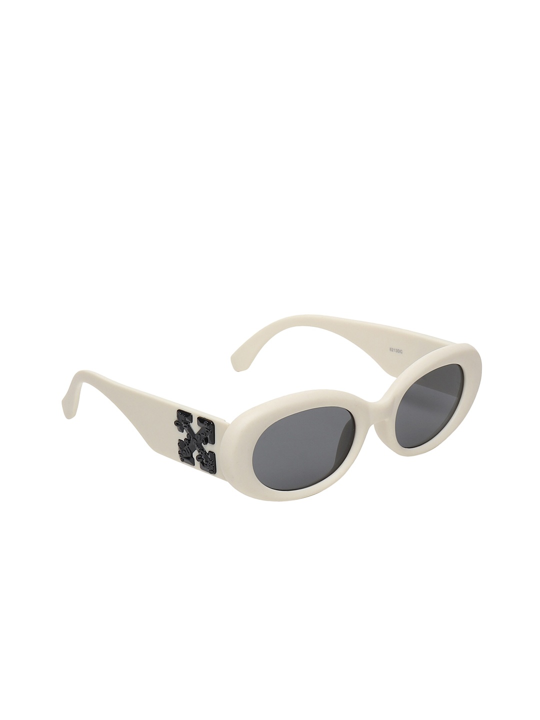

The Roadster Lifestyle Co. Women Off White Oval Sunglasses With UV Protected Lens