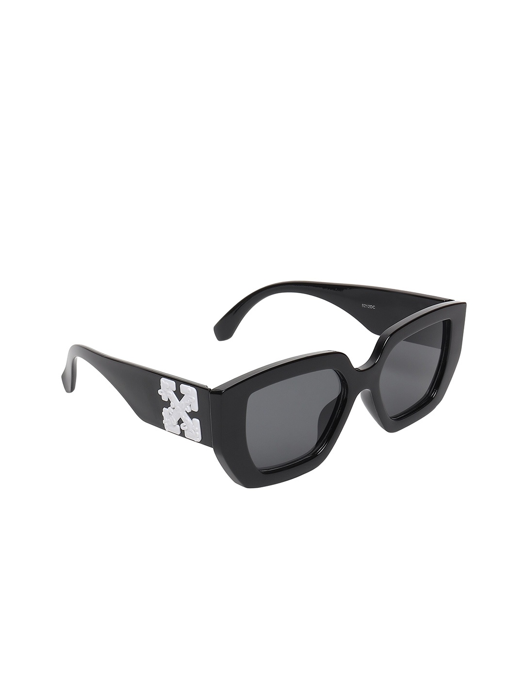 

The Roadster Lifestyle Co. Women Black Square Sunglasses With UV Protected Lens RDSG-8212
