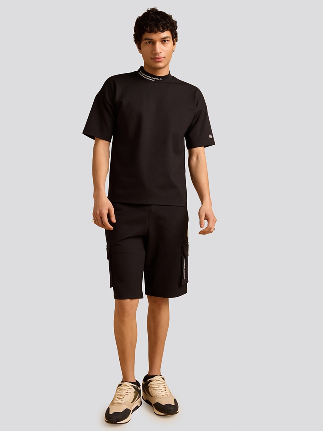 

Muvazo Cotton Knitted Round Neck T-shirt, Black