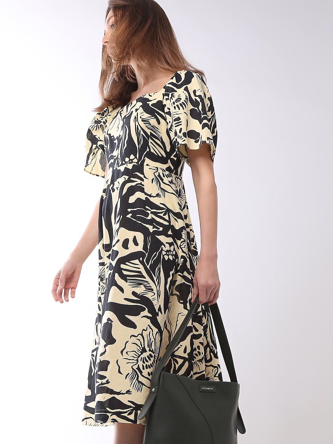 

Vero Moda Tropical Printed Fit and Flare Midi Dress, Black