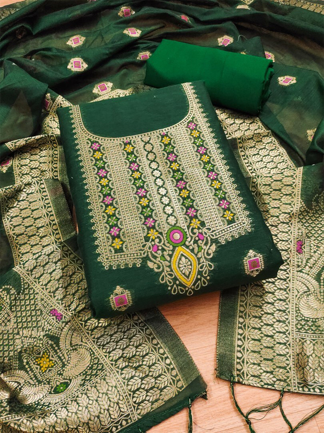 

LeeliPeeri Designer Unstitched Dress Material, Green