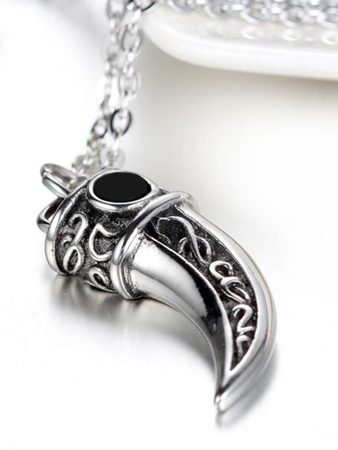 

FIMBUL Silver-Plated Ox Horn-Charm Pendant With Chain