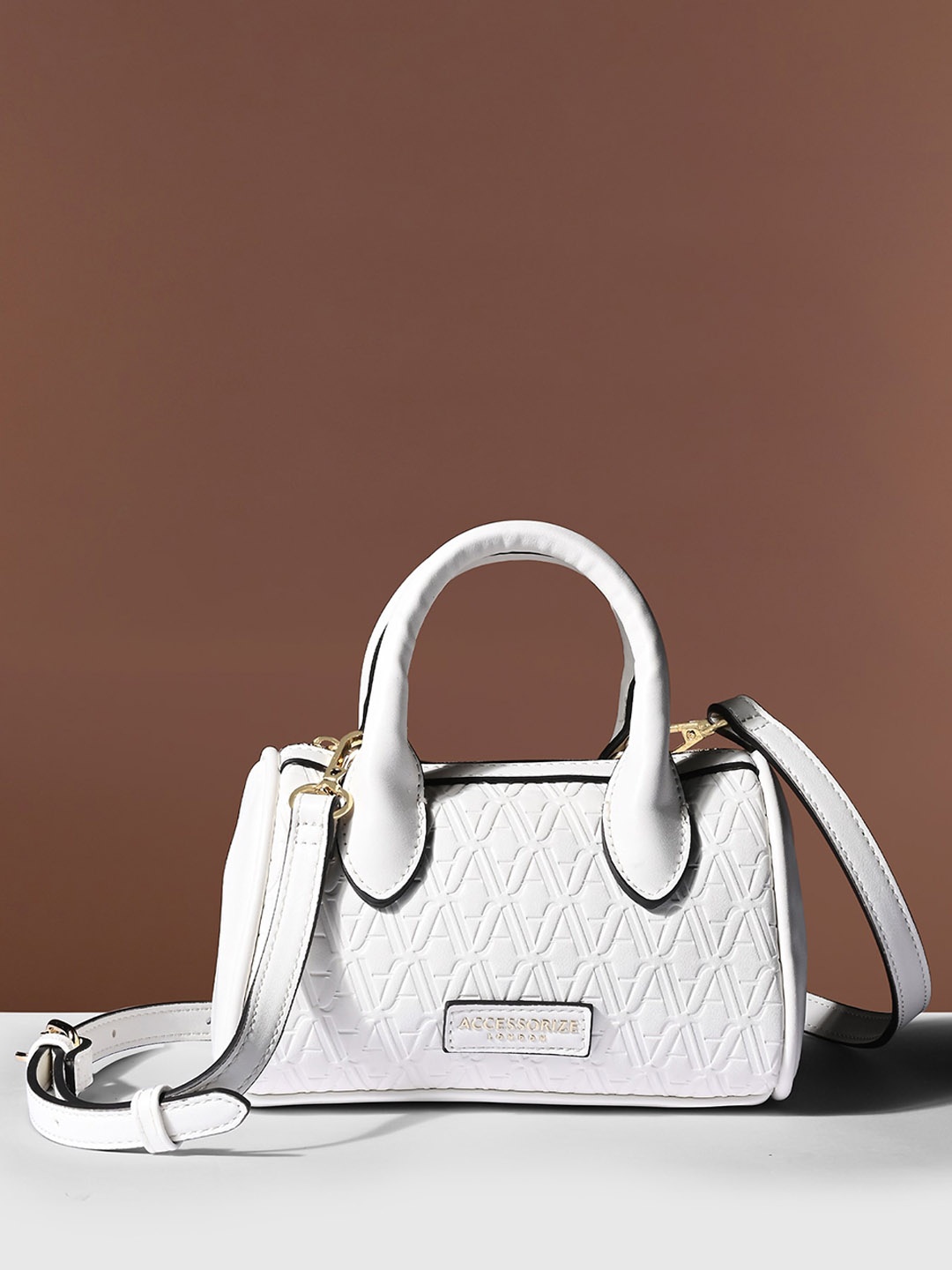 

Accessorize Textured Structured Synthetic Leather Handheld Bag, White