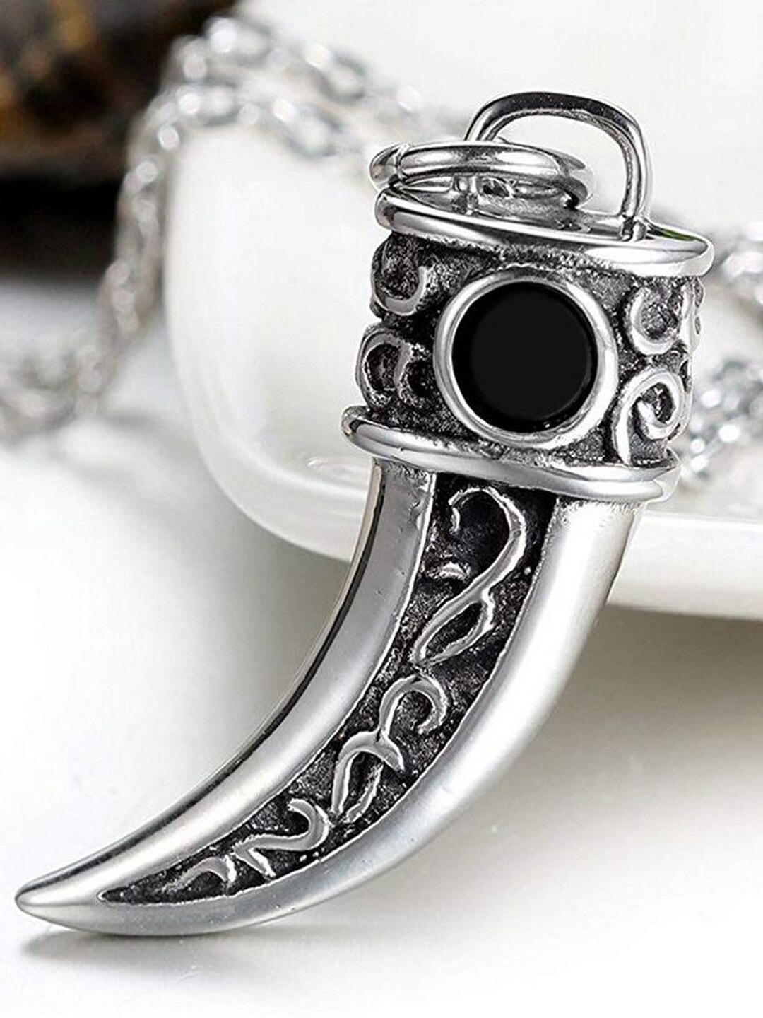 

Krelin Men Silver-Plated Ox Horn Pendant With Chain