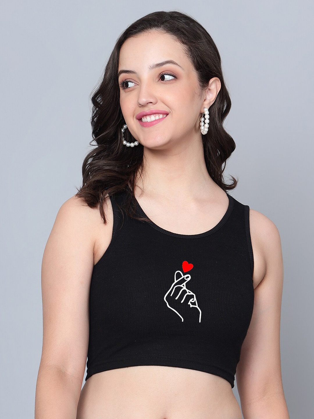 

Fashion And Youth Graphic Printed Sleeveless Fitted Crop Top, Black