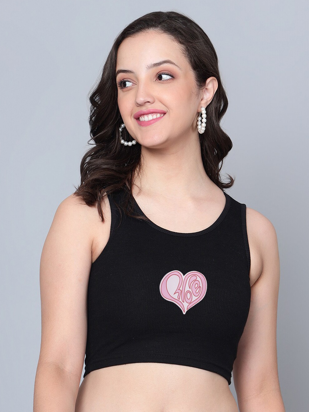 

Fashion And Youth Printed Round Neck Sleeveless Fitted Crop Top, Black