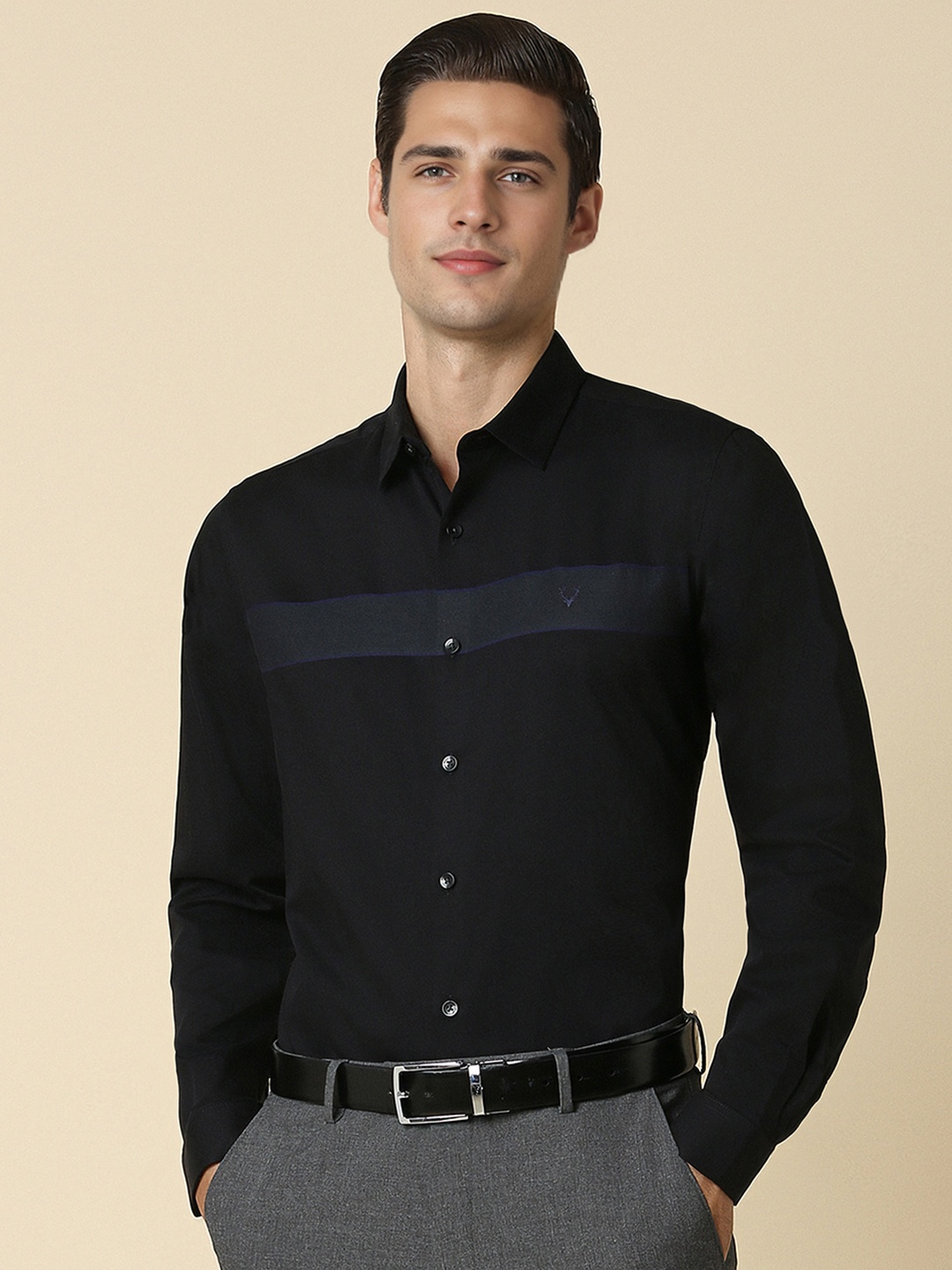 

Allen Solly Men Slim Fit Opaque Formal Shirt, Black