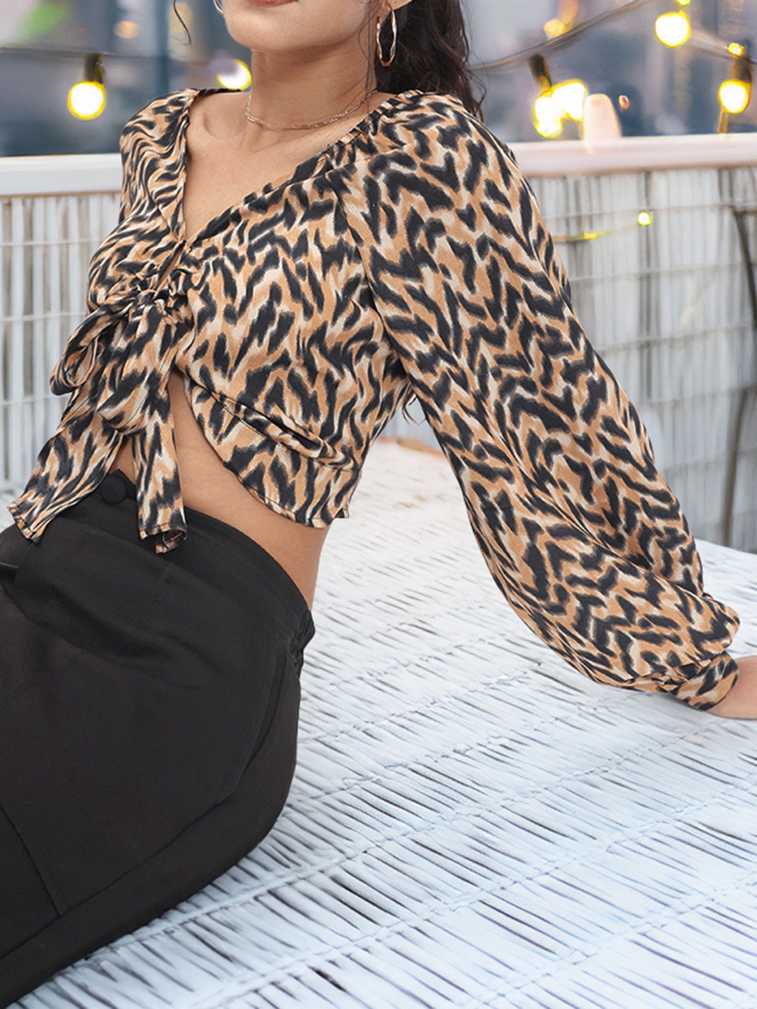 

DressBerry Animal Tie-Up Crop Top, Brown