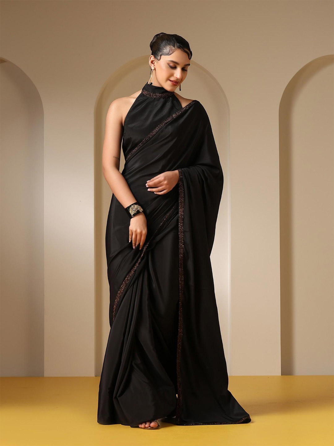 

Swtantra Lace Crepe Designer Saree, Black