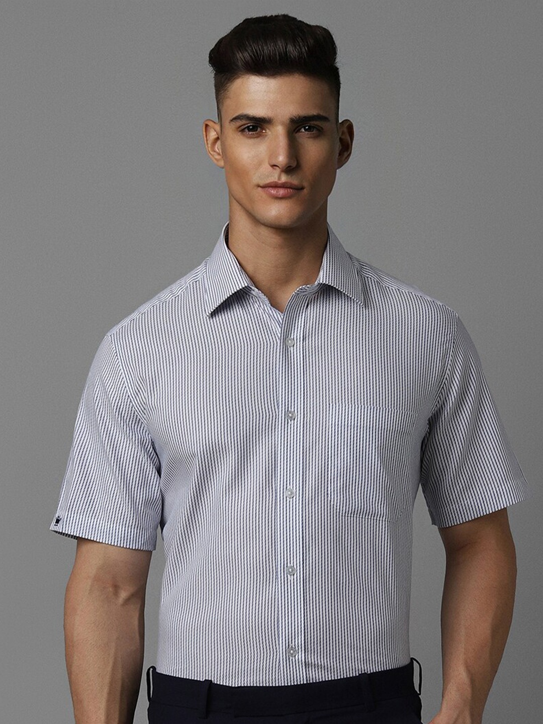 

Louis Philippe Classic Fit Pinstripes Pure Cotton Formal Shirt, Blue