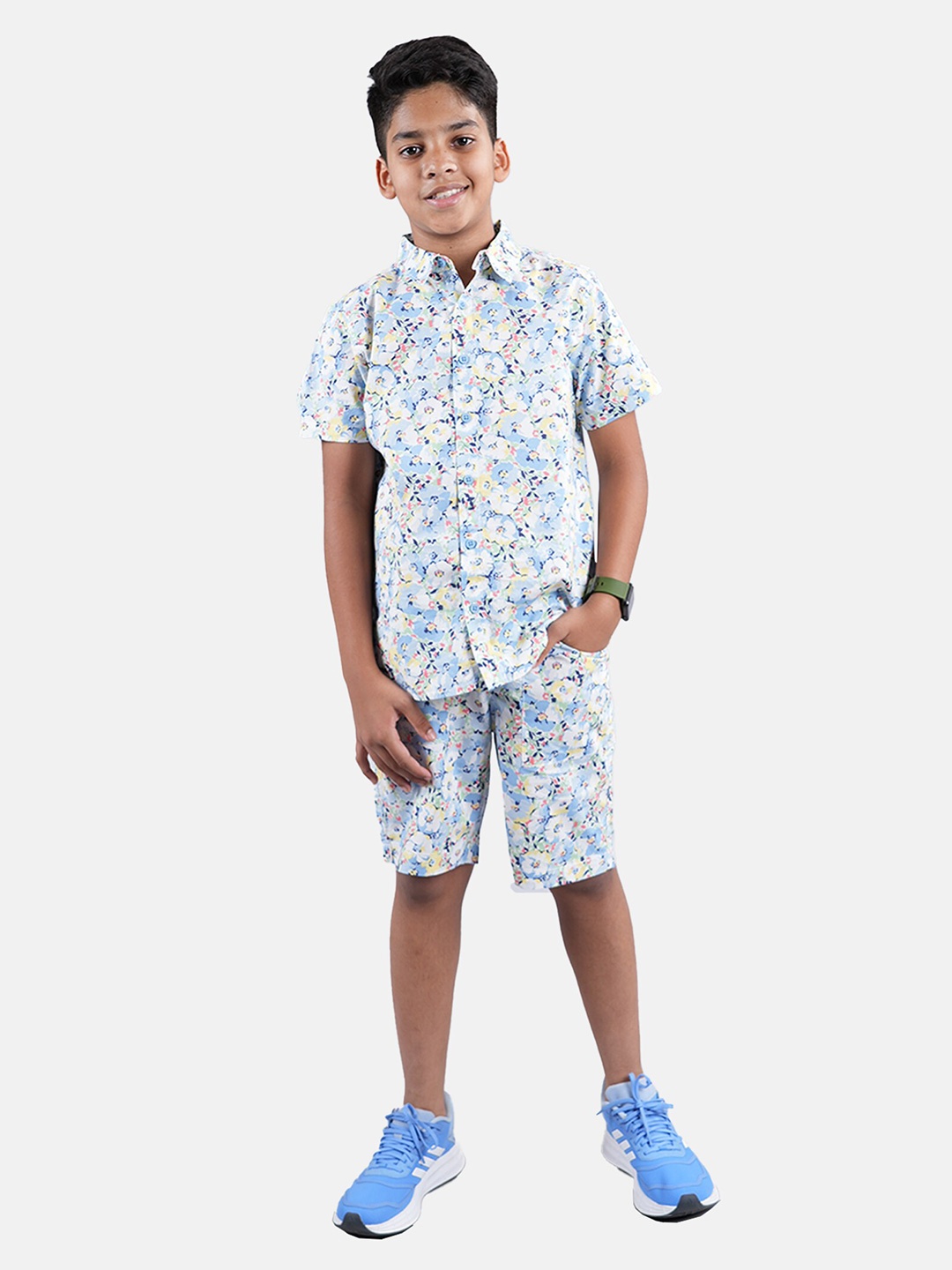 

KiddoPanti Boys Printed Shirt with Shorts, Blue