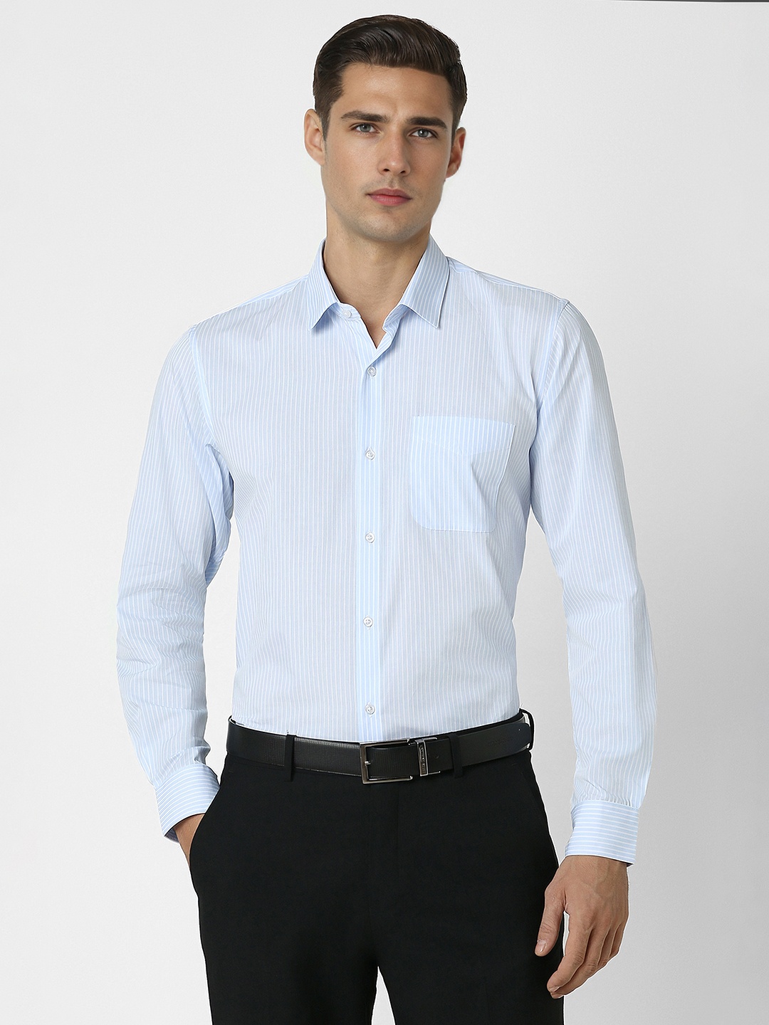 

Peter England Men Slim Fit Opaque Formal Shirt, Blue
