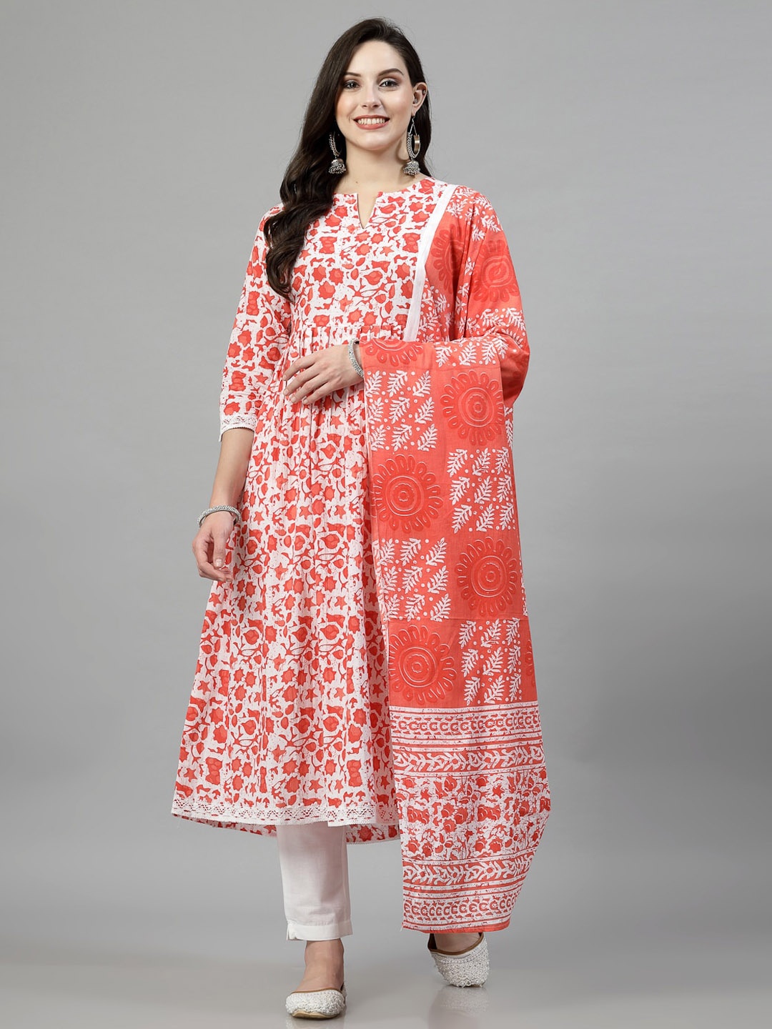 

SkyaSia Women Floral Printed Regular Pure Cotton Kurta with Trousers & With Dupatta, Orange