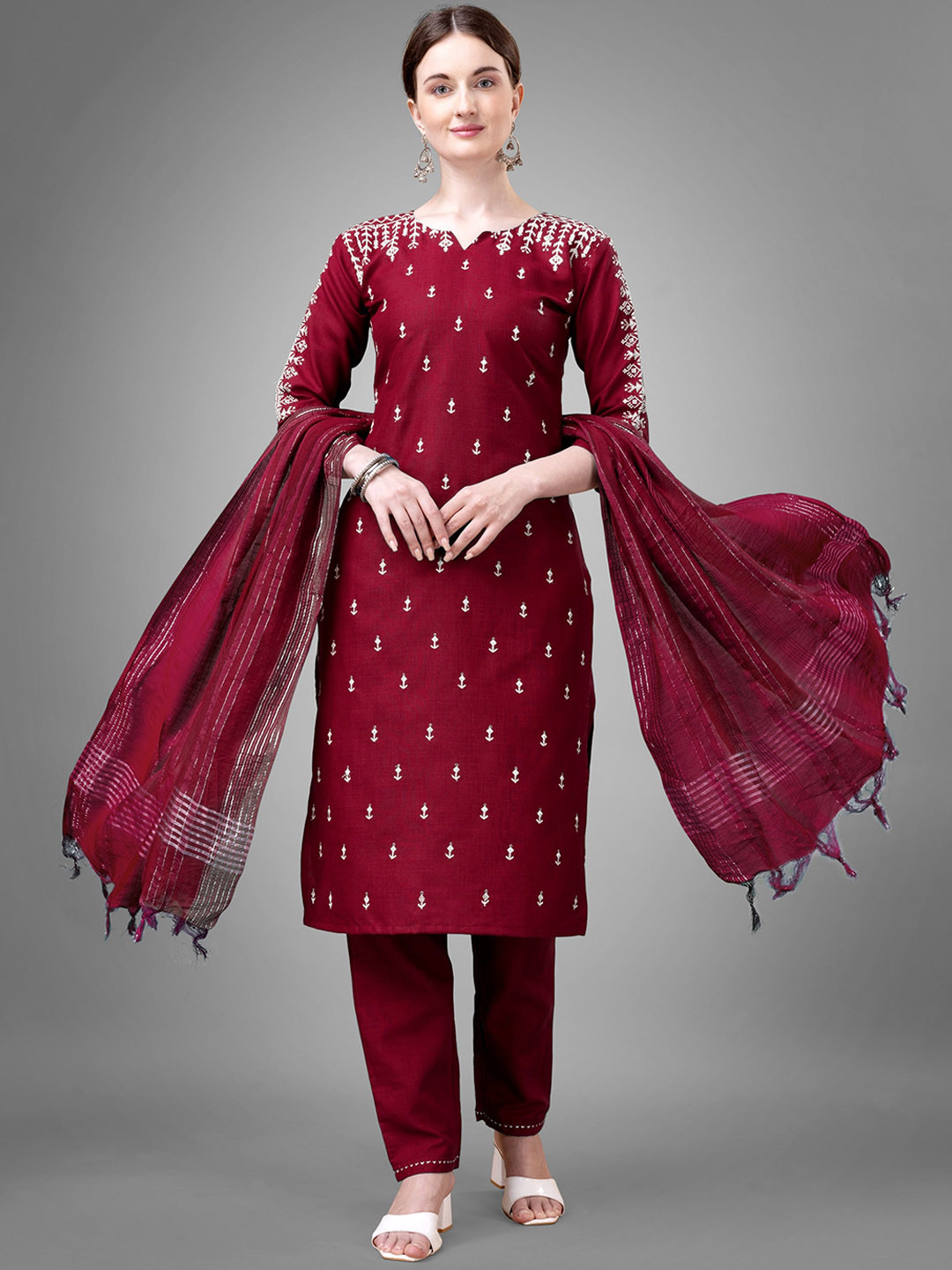 

ksevencreation Women Paisley Embroidered Regular Thread Work Kurta with Trousers & With Dupatta, Maroon