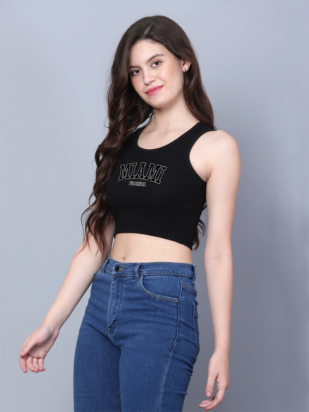 

Fashion And Youth Typography Printed Sleeveless Fitted Crop Top, Black