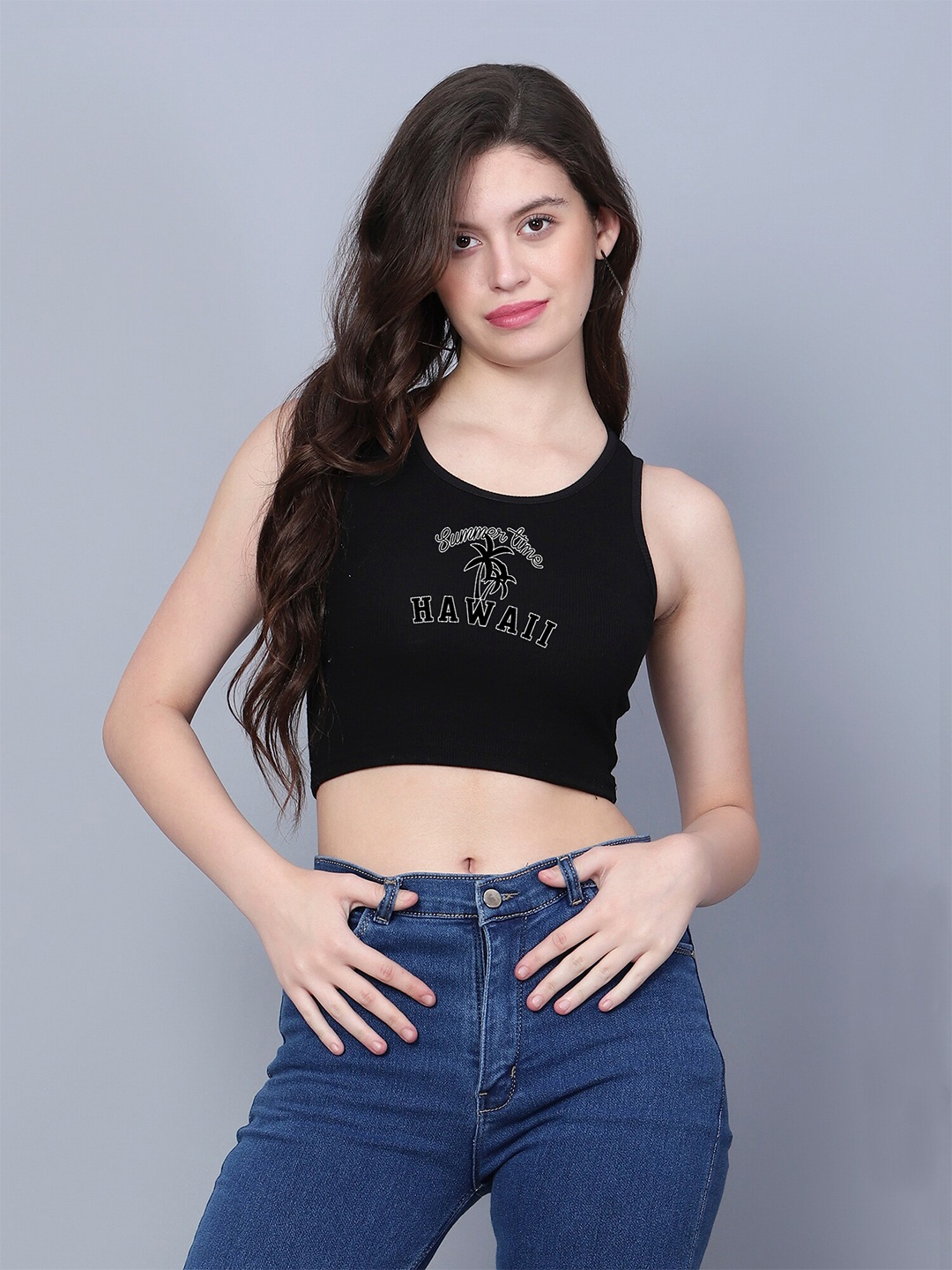 

Fashion And Youth Typography Print Round Neck Fitted Crop Top, Black