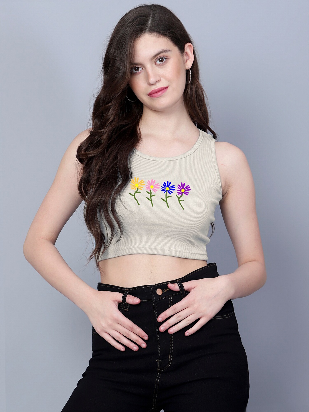 

Fashion And Youth Graphic Printed Sleeveless Fitted Crop Top, Beige