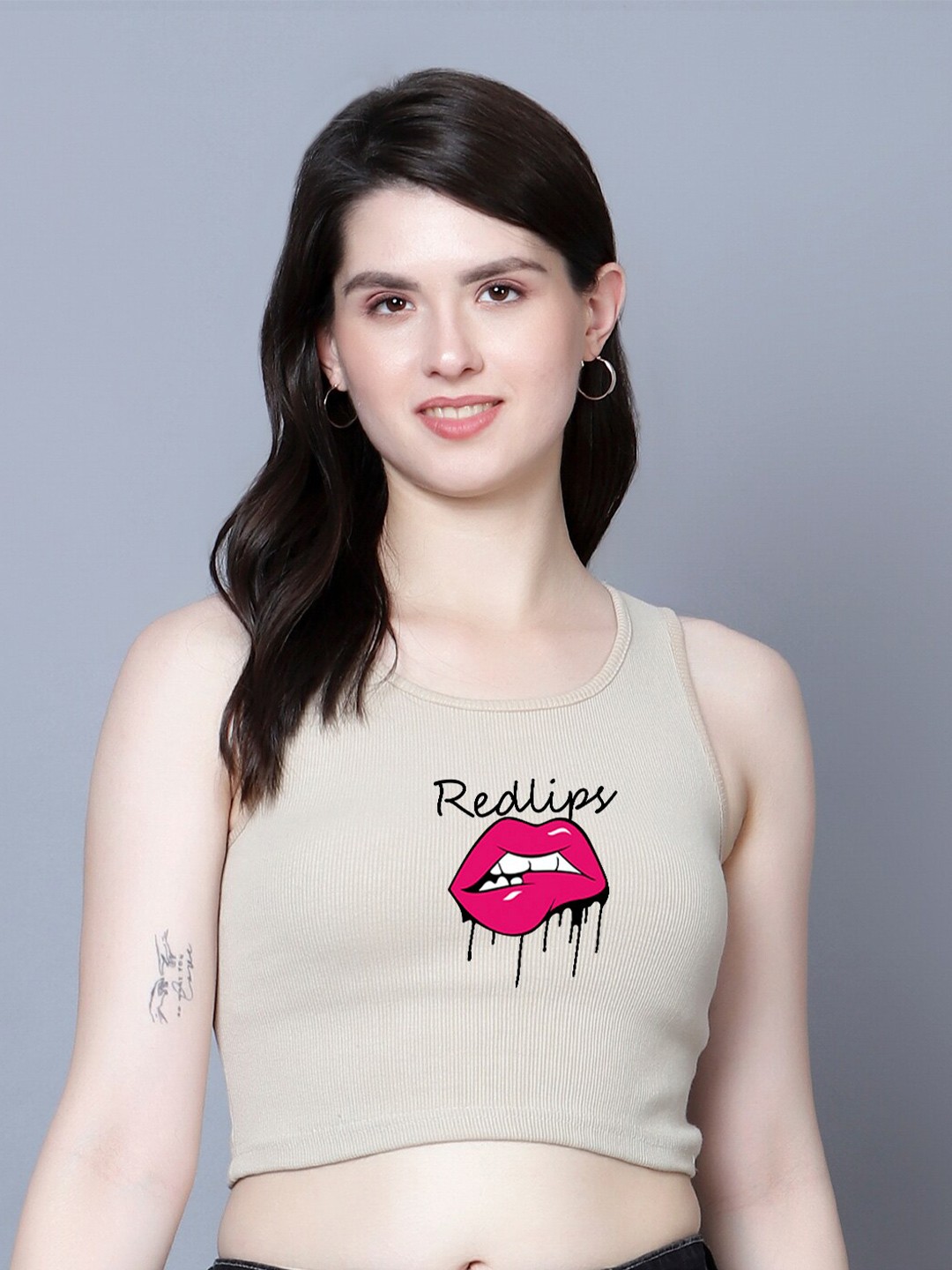 

Fashion And Youth Round Neck Ribbed Crop Tank Top, Beige