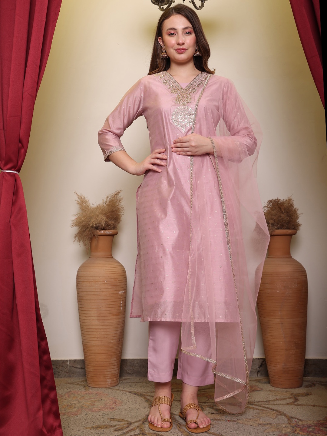 

House of Pataudi Embroidered Straight Kurta With Trouser & Dupatta, Pink