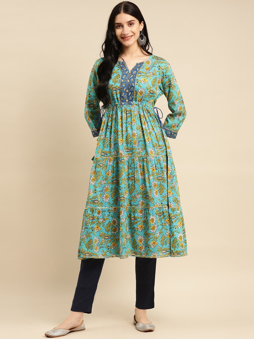 

Rangita Women Floral Printed Regular Kurta with Trousers, Green