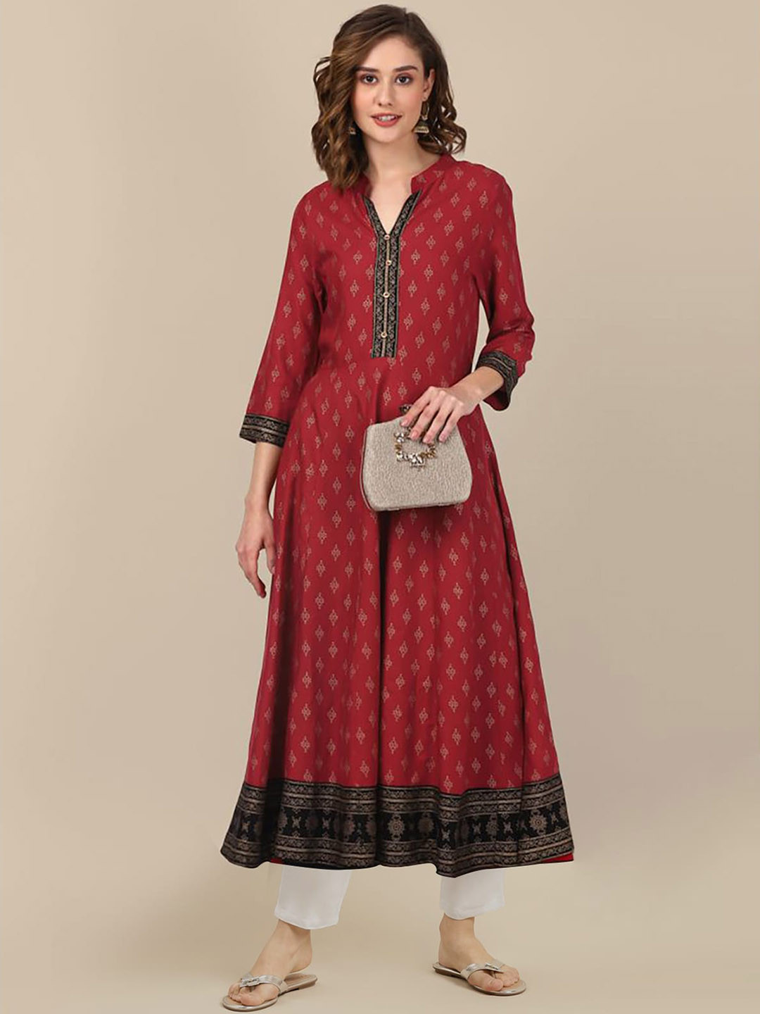 

Rangita Women Regular Kurta with Trousers, Maroon