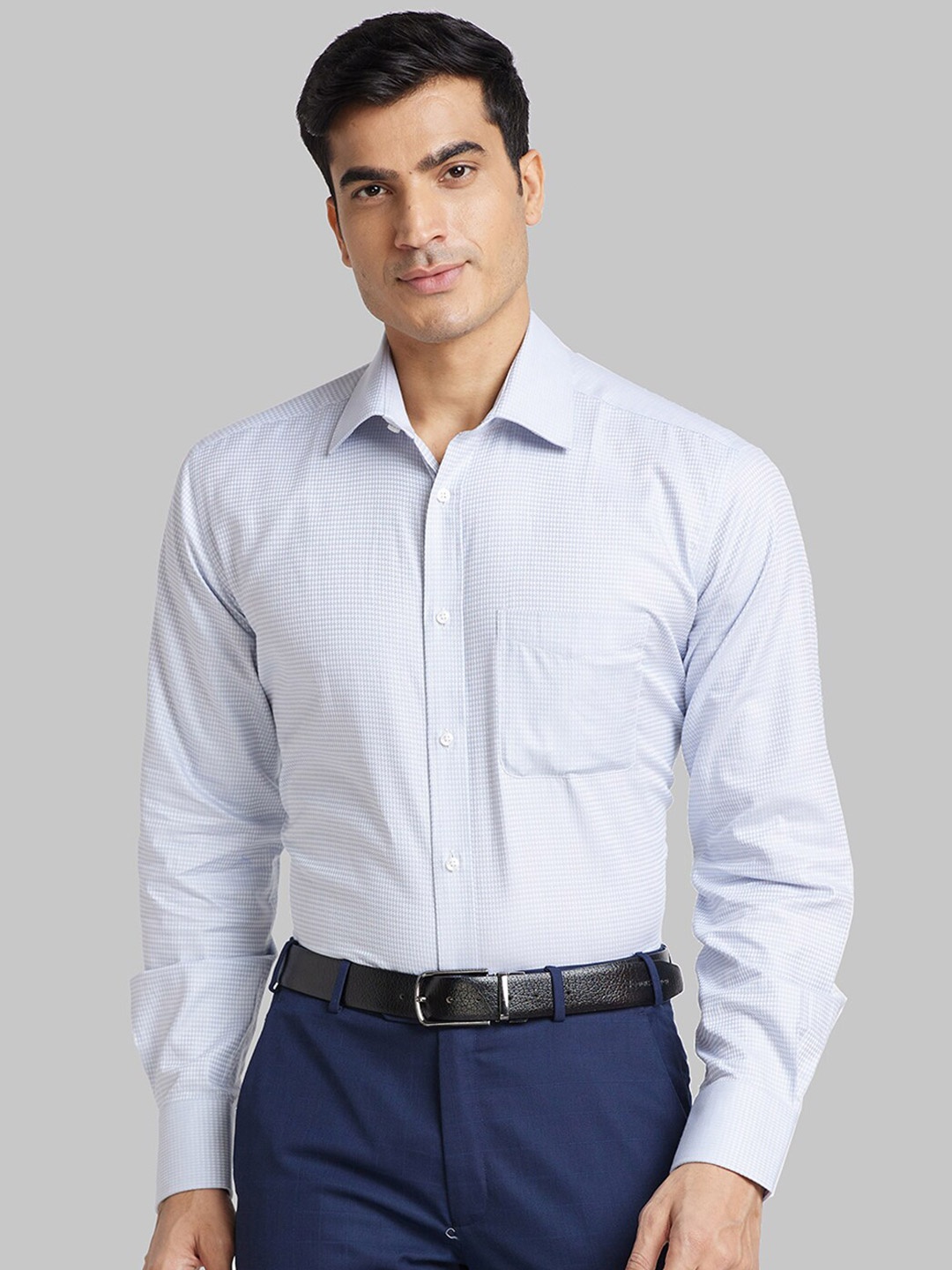 

Park Avenue Vertical Stripes Opaque Cotton Formal Shirt, Grey