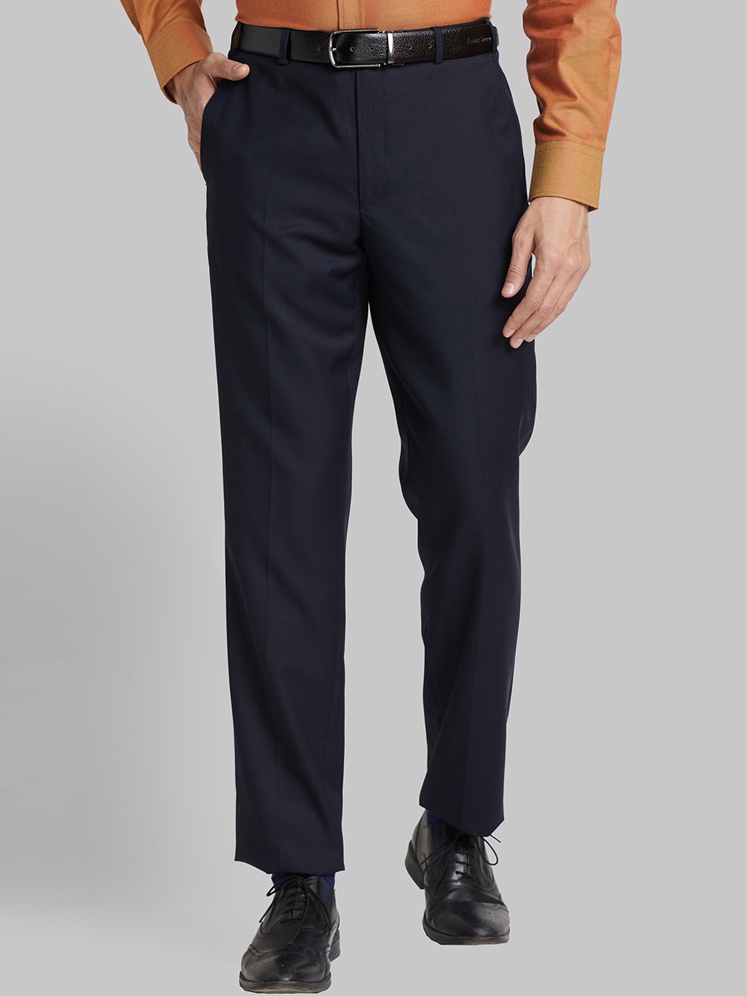 

Park Avenue Men Luxus Fit Mid Rise Formal Trousers, Black