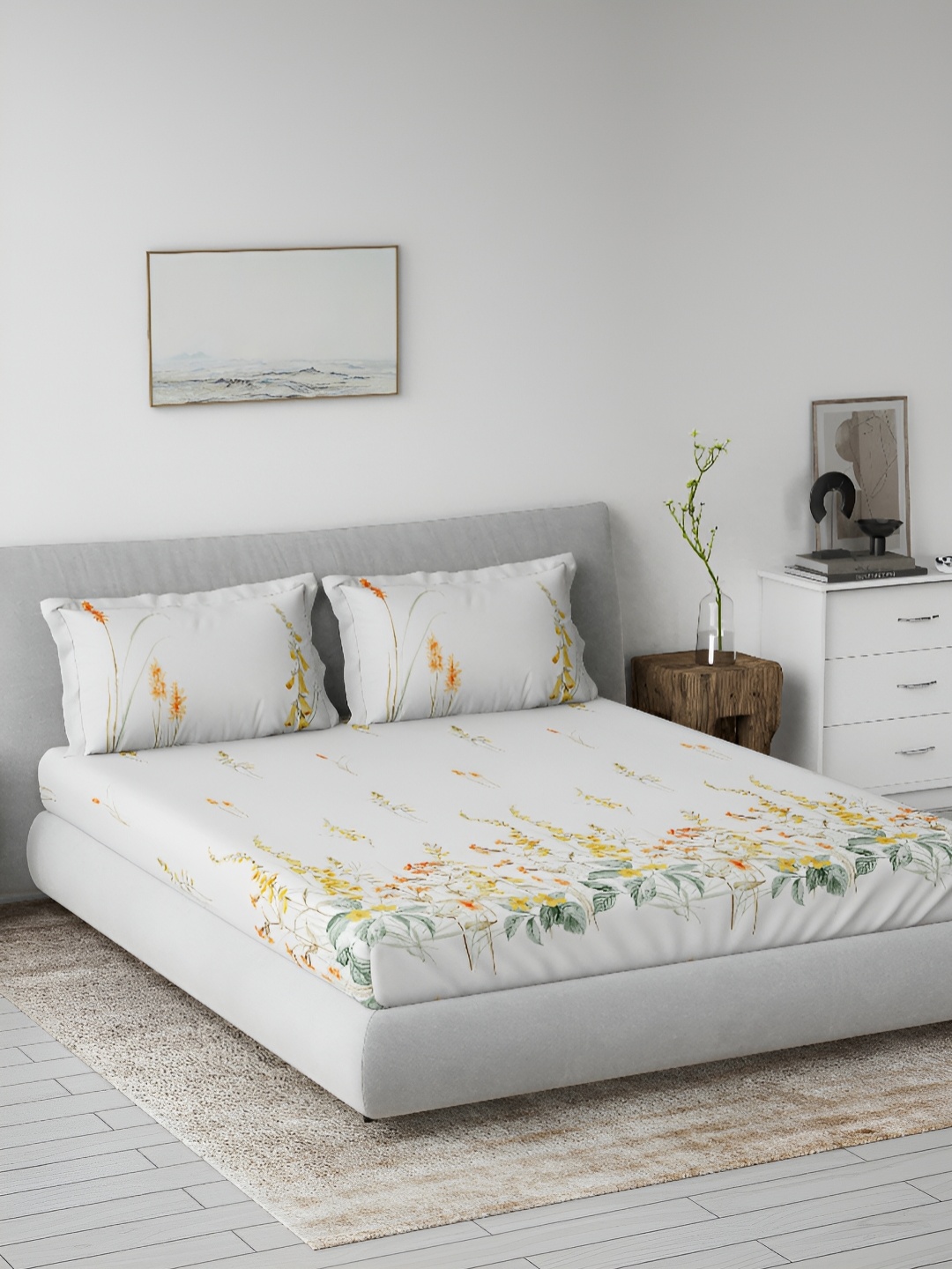 

DDecor Yellow & White Floral 144 TC King Bedsheet with 2 Pillow Covers