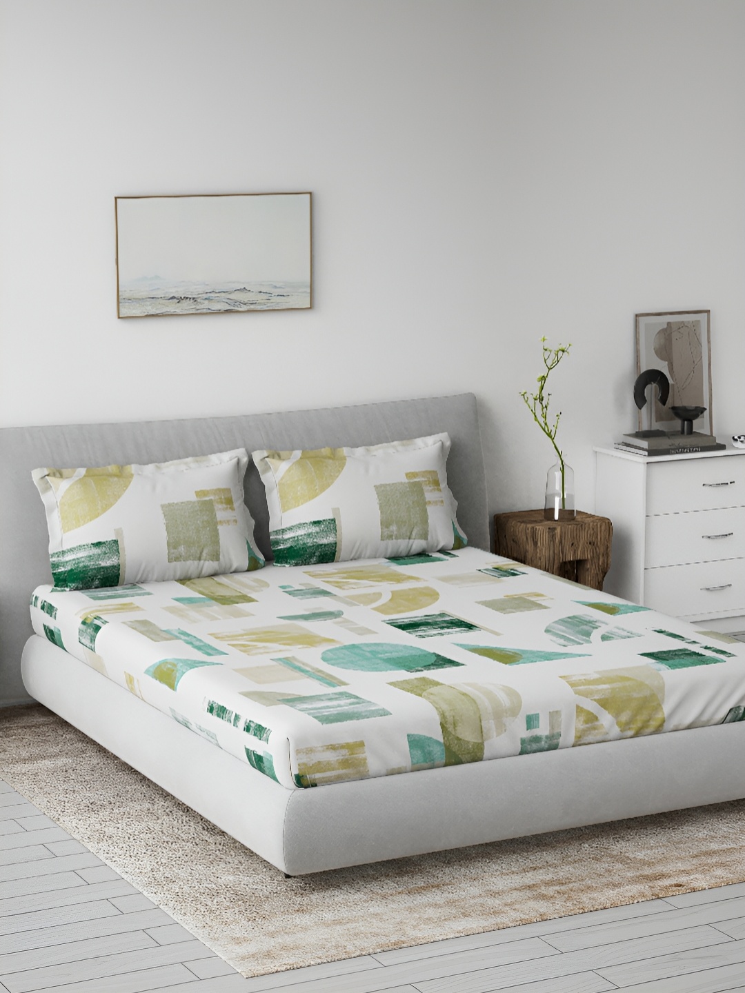 

DDecor Green & White Geometric 144 TC King Bedsheet with 2 Pillow Covers