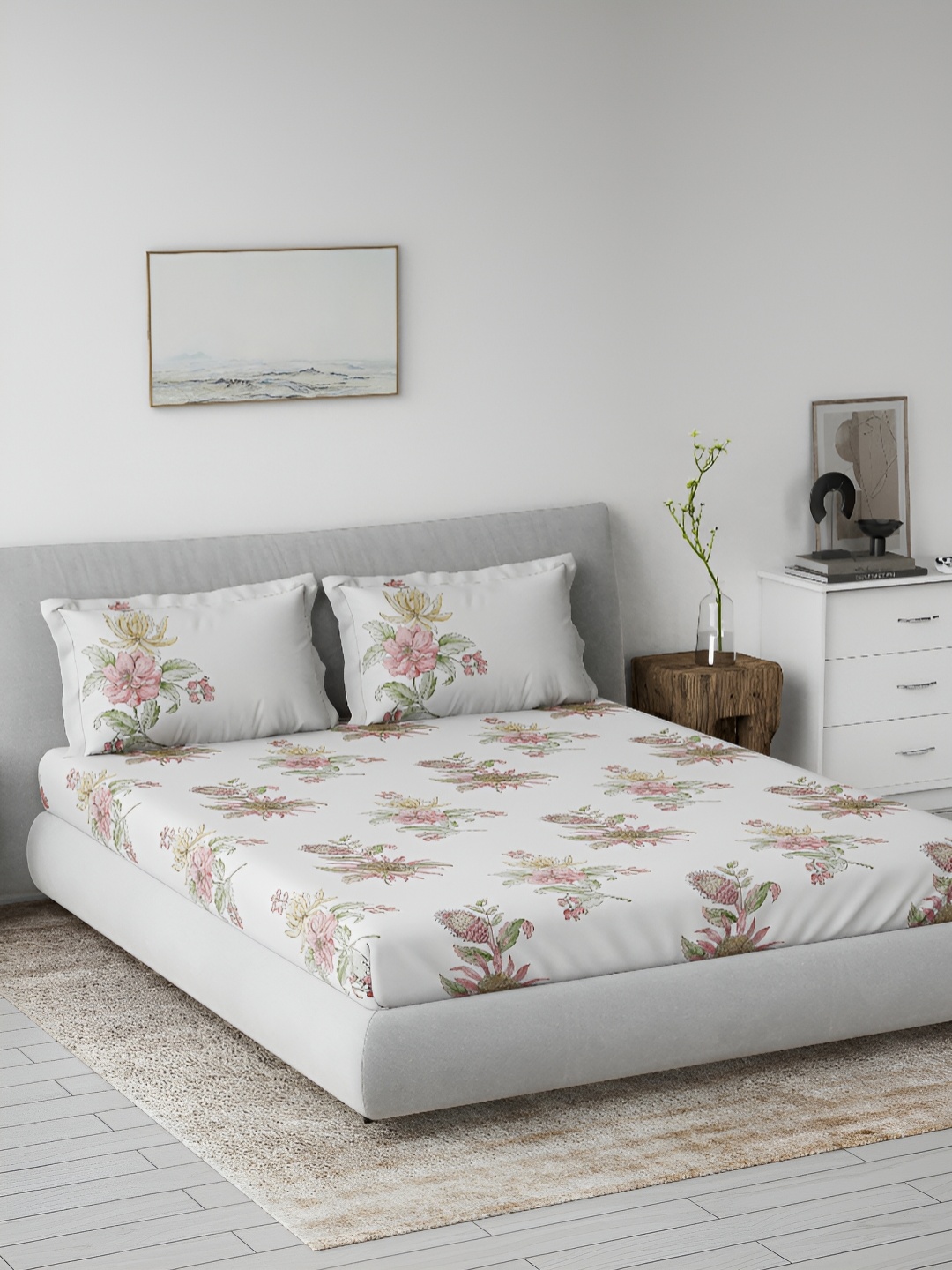 

DDecor Red & White Floral 144 TC King Bedsheet with 2 Pillow Covers