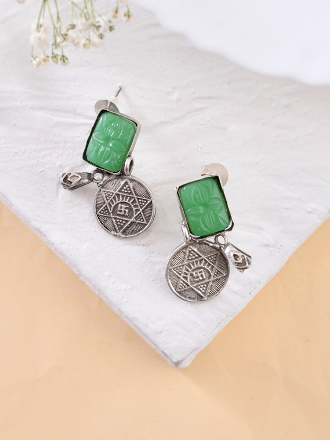 

DASTOOR Silver-Plated Drop Earrings