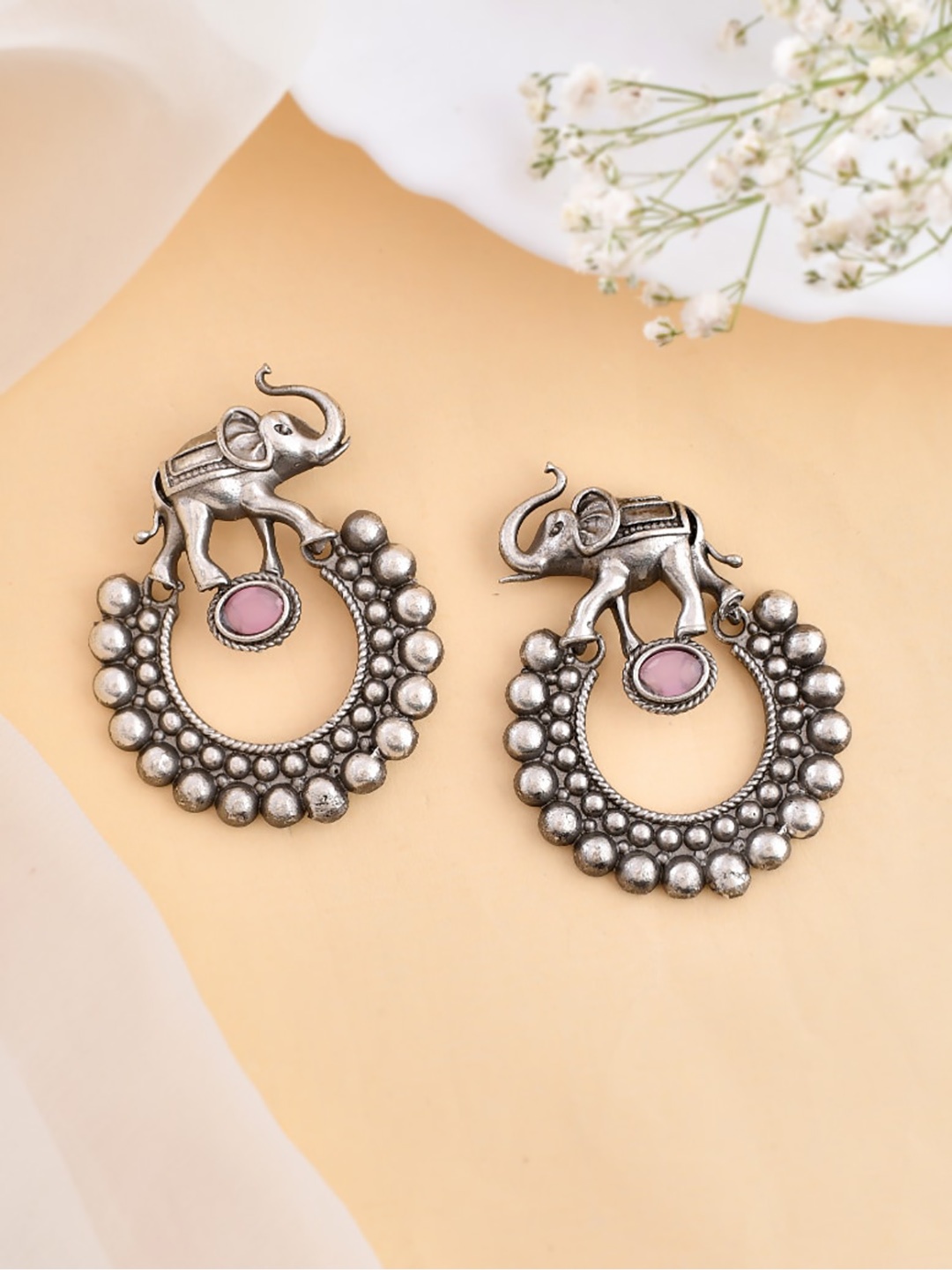 

DASTOOR Silver-Plated Elephant Shaped Drop Earrings