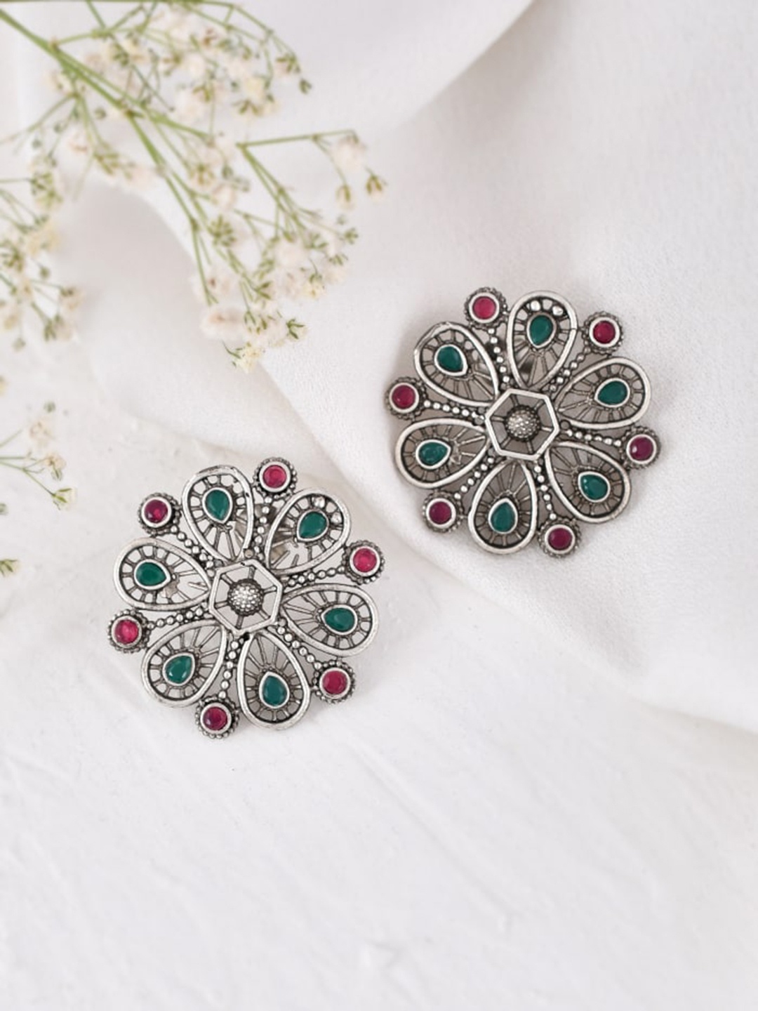 

DASTOOR Silver-Plated Oxidised Studs Earrings