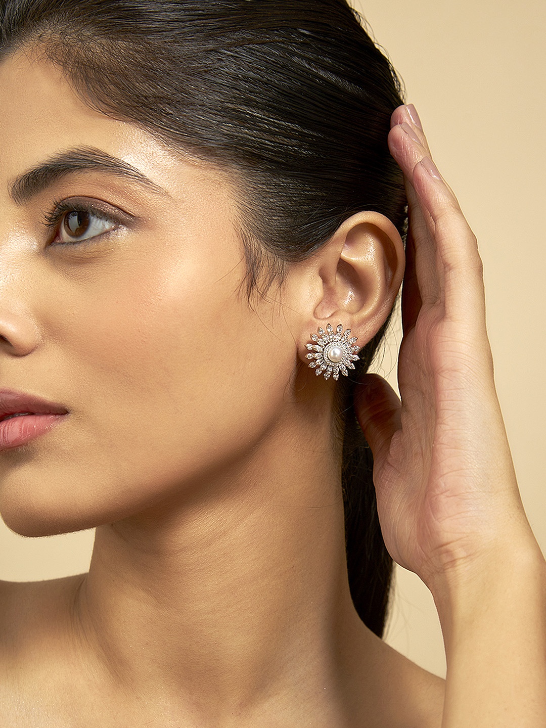 

Kushal's Fashion Jewellery Rhodium-Plated Contemporary Studs Earrings, White