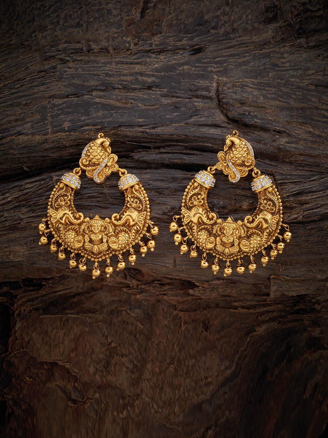 

Kushal's Fashion Jewellery Gold-Plated Classic Chandbalis Earrings