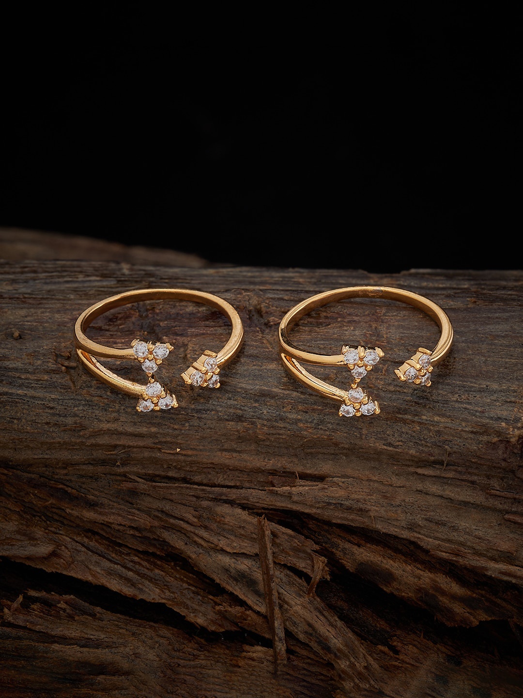 

Kushal's Fashion Jewellery Set Of 2 Gold-Plated Cubic Zirconia-Studded Toe Rings