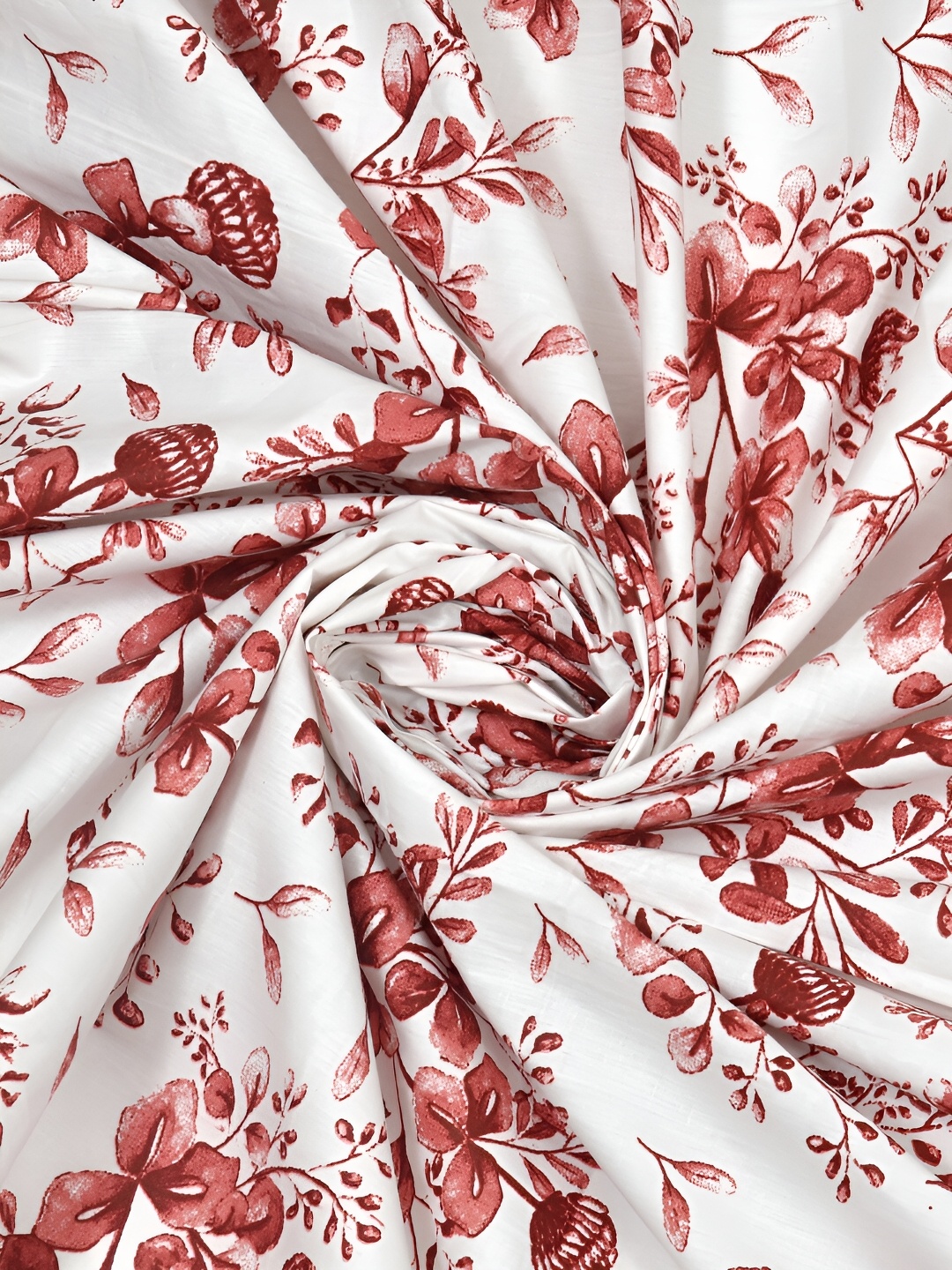 

EverHOME White & Red Floral 160 TC Queen Bedsheet with 2 Pillow Covers