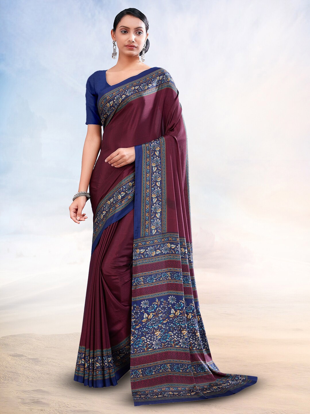 

Kasak Solid Print Saree, Maroon