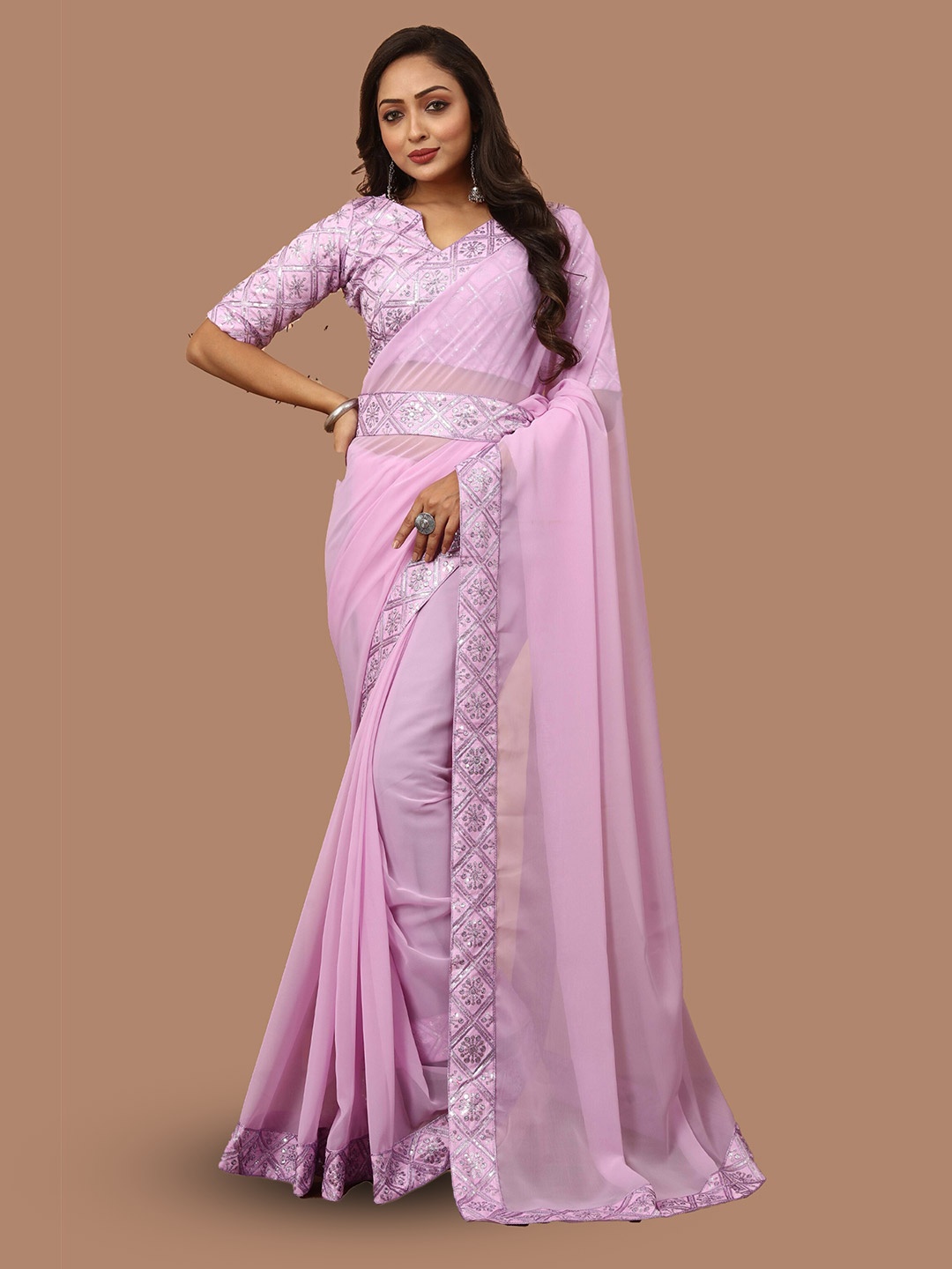 

N N ENTERPRISE Sequinned Saree, Pink