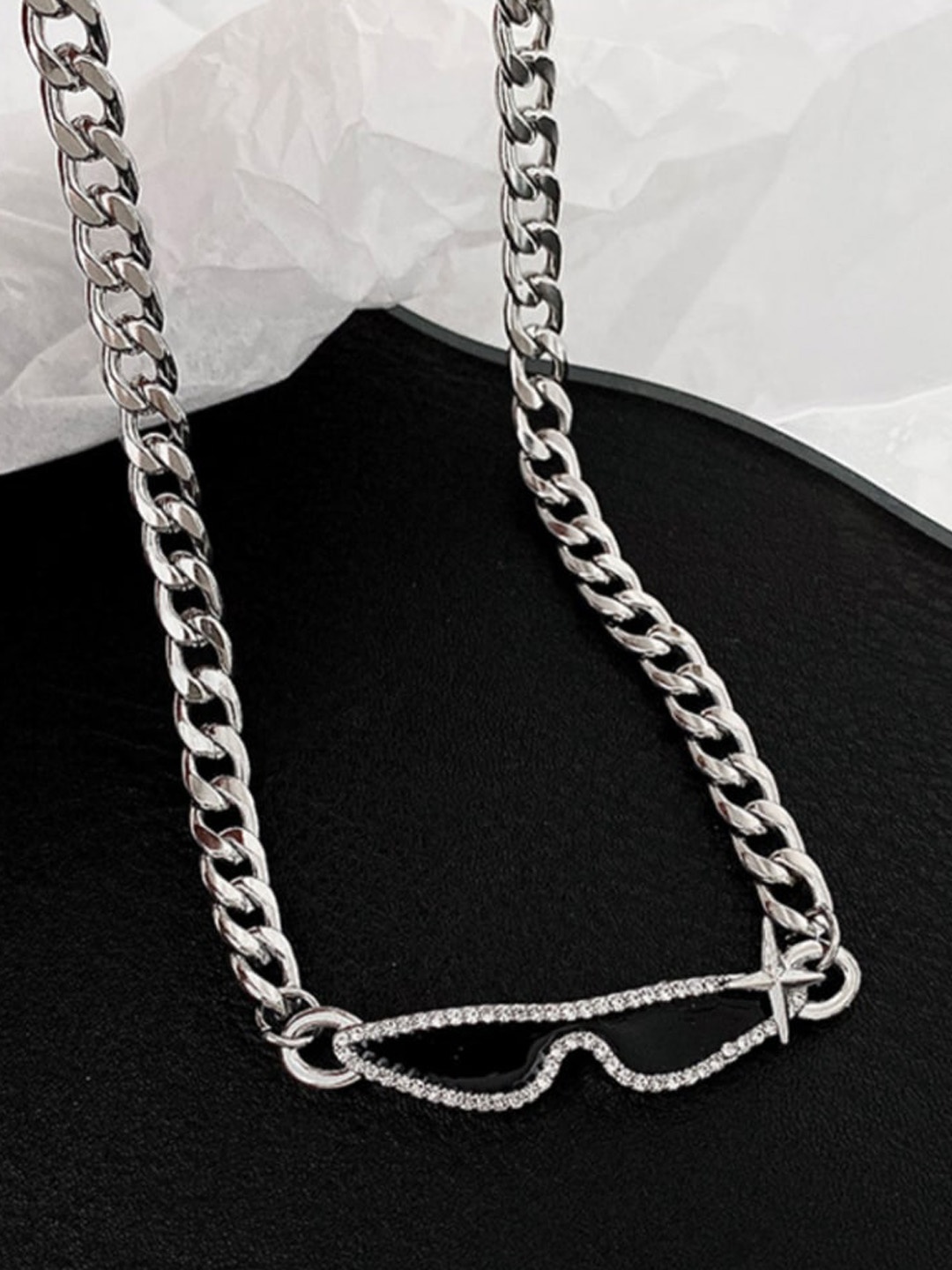 

SALTY Contemporary Pendant With Chain, Silver